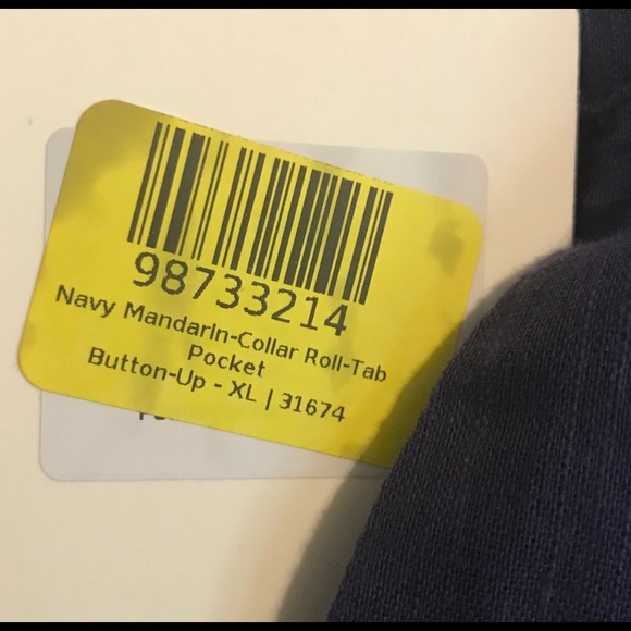 NWT Cellabie Navy Button Up High-Low Top- XL - Picture 8 of 8